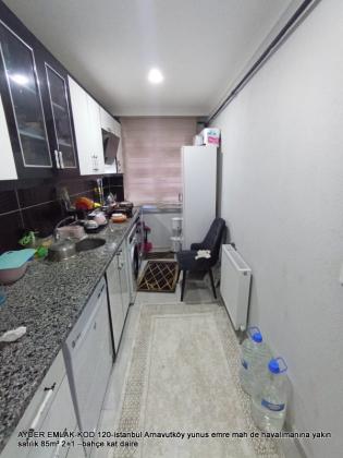 istanbul Arnavutköy yunus emre mah de havalimanına yakın satılık 85m² 2+1 –bahçe.kat daire