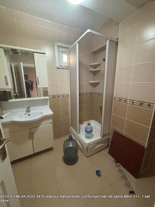 istanbul Bahçelievler cumhuriyet mah de satılık 88m² 2+1- 1.kat daire