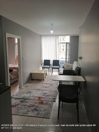 istanbul Esenyurt cumhuriyet  mah de butik site içinde satılık 68 m² 1+1 -7. kat daire