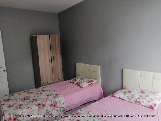 istanbul Esenyurt cumhuriyet  mah de butik site içinde satılık 68 m² 1+1 -7. kat daire