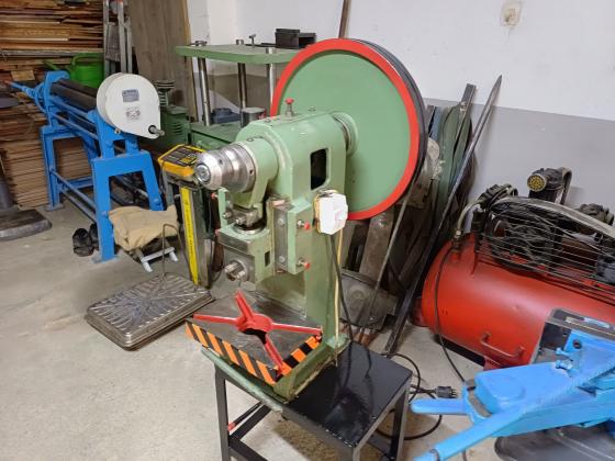 10 TON ARKADAN VOLANT PRES