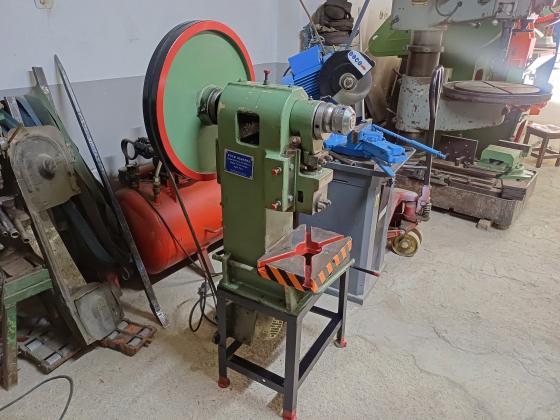 10 TON ARKADAN VOLANT PRES