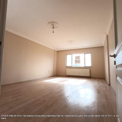 istanbul Arnavutköy hadımköy mah de  havalimanına yakın site içinde satılık 152 m² 3+1 - 4. kat daire