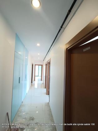 istanbul Arnavutköy Haraççı mah de butik site içinde satılık 130 m² 3+1 - giriş.kat daire