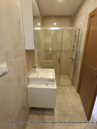 istanbul Arnavutköy Haraççı mah de butik site içinde satılık 130 m² 3+1 - giriş.kat daire