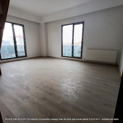 istanbul Arnavutköy Haraççı mah de butik site içinde satılık 210 m² 6+1 - dubleks.kat daire