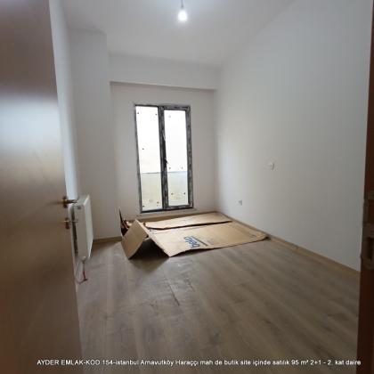 istanbul Arnavutköy Haraççı mah de butik site içinde satılık 95 m² 2+1 - 2. kat daire