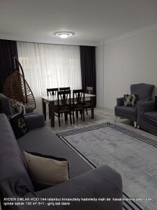 havalimanına yakın site içinde satılık 130 m² 3+1 - giriş.kat daire