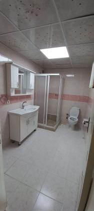 hadımköy mah de  havalimanına yakın site içinde satılık 130 m² 3+1 - 4. kat daire