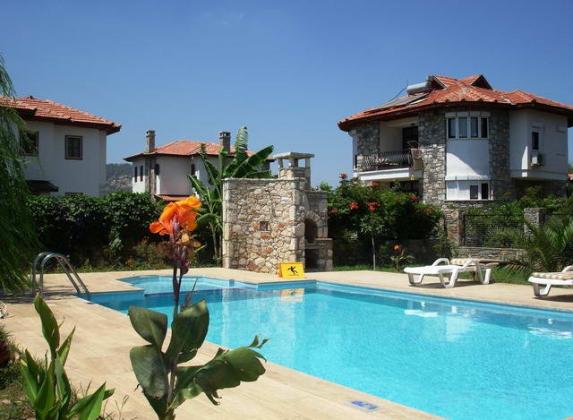 Çeşme’de Özel Havuzlu Kiralık Villa